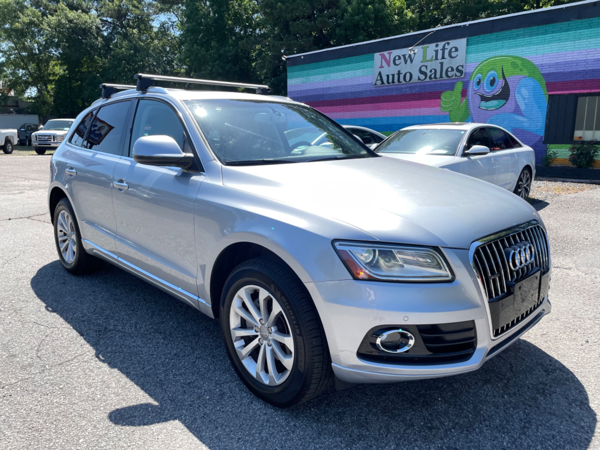 photo of 2015 AUDI Q5 PREMIUM PLUS 2.0T - Now $12,680! Fully Loaded!!